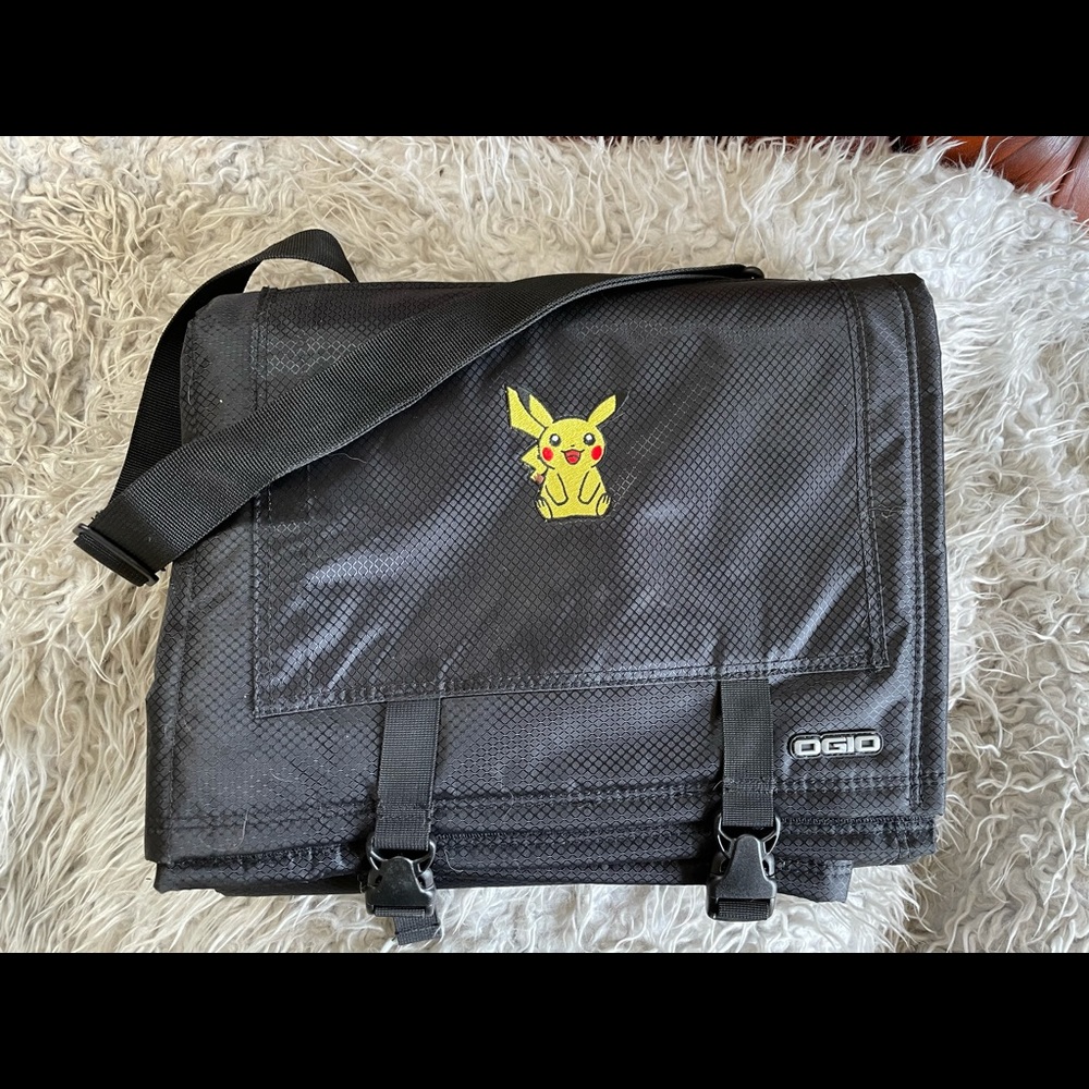 PIKACHU OGIO Waterproof Fleece Lined Blanket 52x60